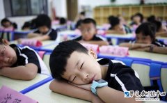 教育部通知，“睡眠令”将于五一后全面实行，中小学迎来好消息